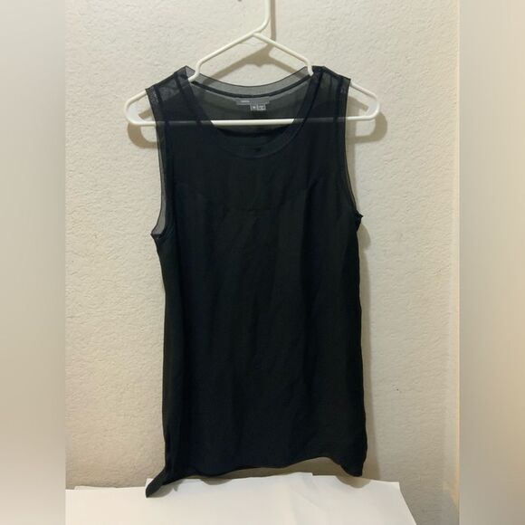 Vince black 100% silk sleeveless top size medium. - Picture 1 of 8